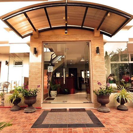 Harbour Gardens Tourist Inn Tagbilaran City Exterior photo